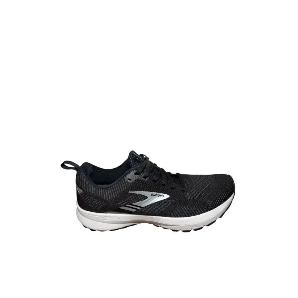 Brooks revel 8 Black and White Mesh Running Shoe size 9.5 Women’s